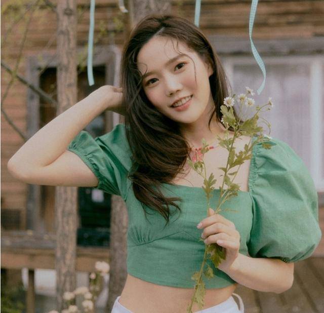 그룹 오마이걸 효정이 끝내 신종 코로나바이러스 감염증(코로나19) 확진 판정을 받았다. WM엔터테인먼트 제공