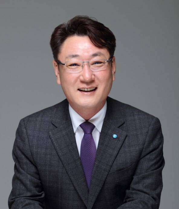 김영진 신임 대표