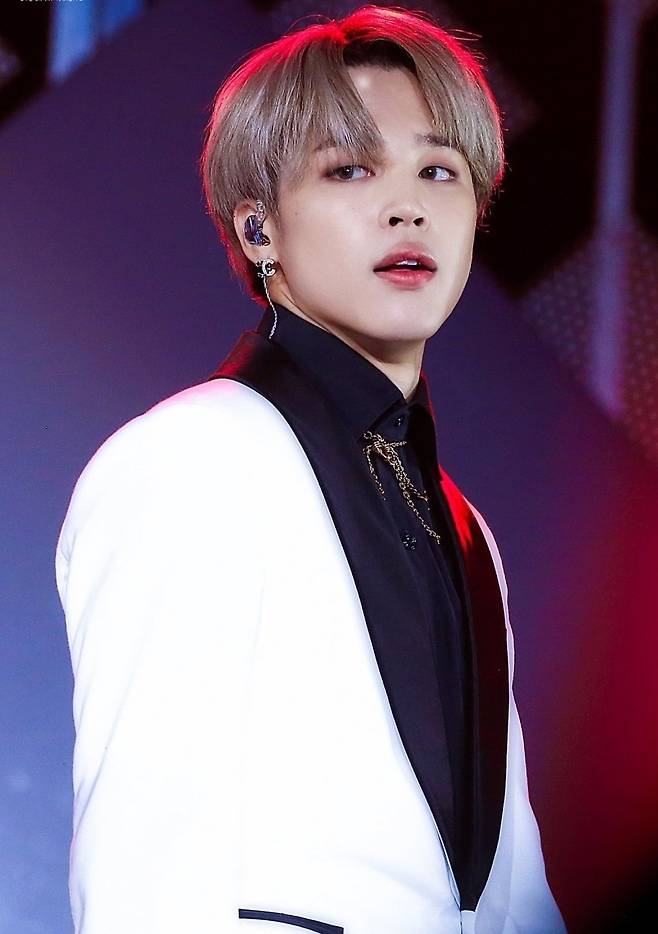 'IT BOY' 방탄소년단 지민, '2021 가장 사랑받은 K팝 아이돌' 선정..대체불가 '아이돌계 대통령'