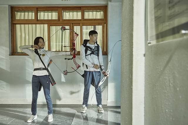 진호은(오른쪽)은 "진호은을 민재에게 투영시킨 부분이 있다. 그래서 나와 민재는 50% 정도 닮은 것 같다"고 말했다. /넷플릭스 제공