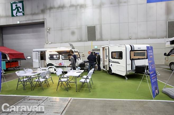 네오오토 바이엘 신형 스마트도 눈여겨 보길 바란다