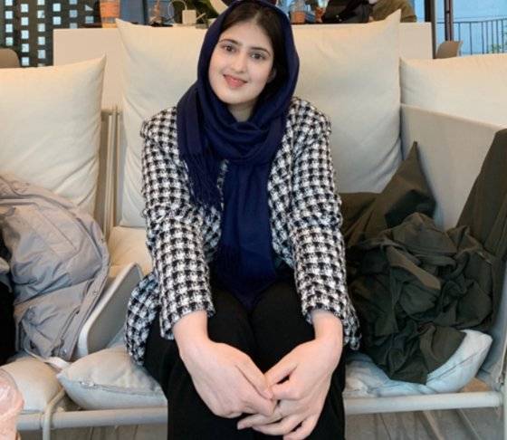 무슬림인 압둘 나히드는 항상 히잡을 쓰고 있다. 사진 본인제공