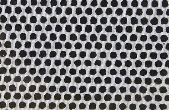 망점이 있는 작품은 가까이서 보거나 휴대전화로 사진 찍어서 확대해 보기를 추천한다. 기계가 아닌 사람 손으로 찍었기 때문에 점의 크기가 일정하지 않은걸 볼 수 있다.