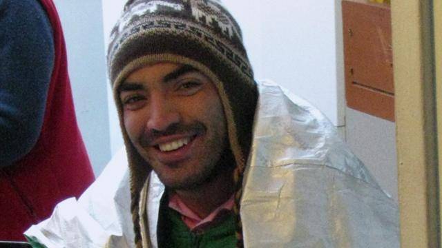 사기와 살인 미수 혐의가 있는 유세프 케이터는 서글서글한 외모와 친절한 태도로 주변 사람들의 경계심을 누그러뜨린다. 넷플릭스 제공