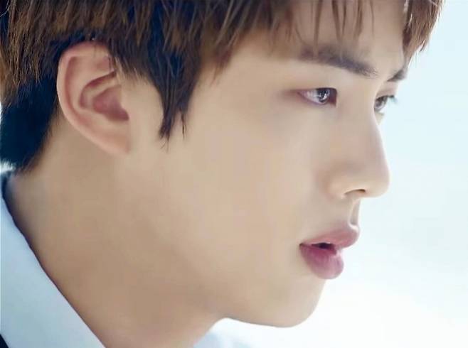 "진짜 잘 생겼어요!" 방탄소년단 진 실물에 놀란 빅히트 연습생