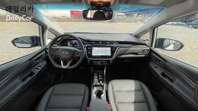 쉐보레 2022 볼트 EV 실내