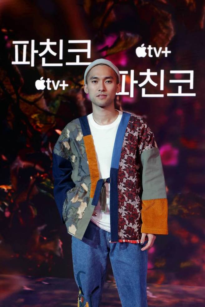 배우 진하가 18일 오전 온라인으로 진행된 드라마 '파치코' 인터뷰에 앞서 포즈를 취하고 있다. 2022.03.18 <사진=애플TV플러스> /사진=임성균 기자 tjdrbs23@