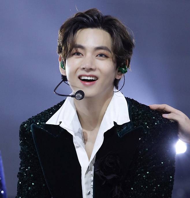 '대륙의 왕자' 방탄소년단 뷔, 中바이두 바이크 '세계 미남 1위'