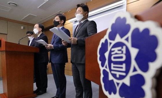 정부는 23일 올해 1세대 1주택자 보유세를 지난해 공시가격으로 과세하겠다고 발표했다. 뉴시스