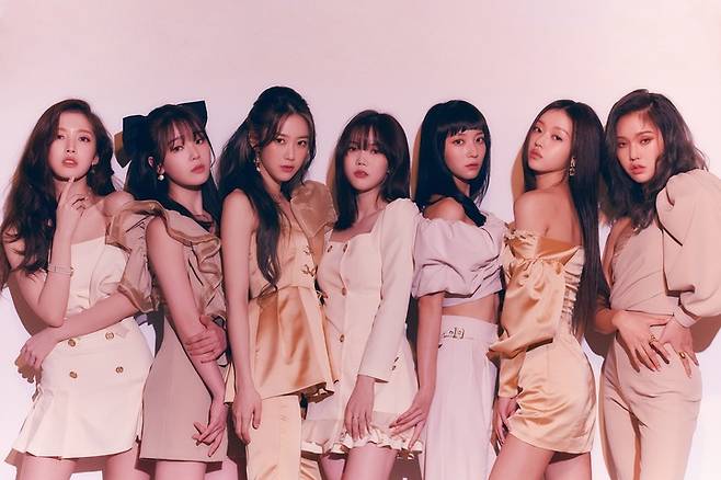 [서울=뉴시스] 오마이걸. 2022.03.28. (WM 엔터테인먼트 제공) photo@newsis.com *재판매 및 DB 금지