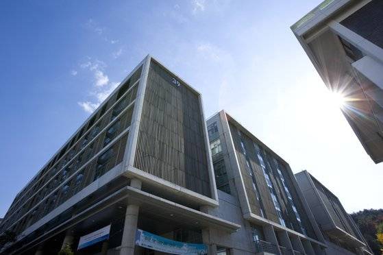 서울대학교 공과대학 건물. 이태윤 기자