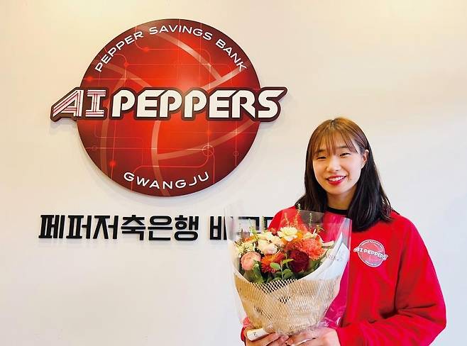 페퍼저축은행과 계약한 세터 이고은 [페퍼저축은행 제공. 재배포 및 DB 금지]