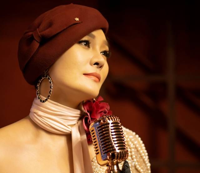 '자기야'는 박주희가 TV조선 '미스트롯2'에서 원곡가수로 직접 도전해 올 하트를 받은 곡이기도 하다. 20년차 히트곡이 있는 중견 가수가 직접 도전한다는 사실만으로 이슈가 됐다. /그루벤터 제공