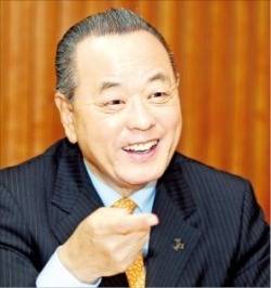 이중명 에머슨퍼시픽그룹 회장 / 사진=한경DB