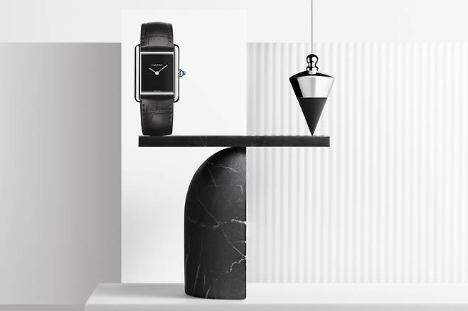 까르띠에 탱크 머스트 스틸. Paul & Henriette @ Cartier /까르띠에