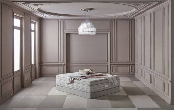 시몬스침대의 최상위 라인 '뷰티레스트 블랙' 중에서도 최상위 제품인 '켈리(Kelly)'. [사진 시몬스]