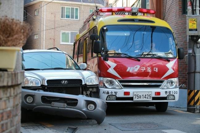지난 2019년 불법 주·정차 차량 강제처분 훈련 모습. 서울시 제공