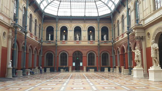 국립미술아카데미 '에콜 데 보자르' 내부 전경. 조성관 작가 제공