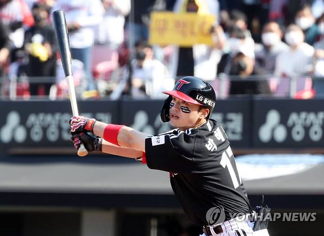 타격하는 박해민 [연합뉴스 자료사진]