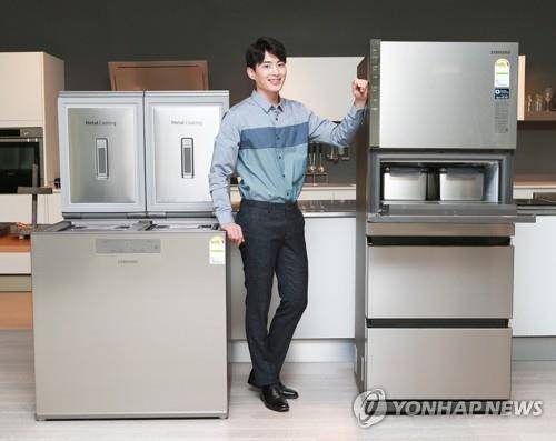 삼성전자가 2017년 출시한 에너지효율 1등급 김치냉장고 [삼성전자 제공=연합뉴스]