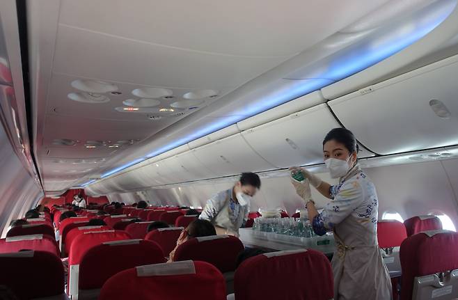 2021년 9월 중국 운항한 중국 광저우발 베이징행 하이난항공 기내 모습. /김남희 특파원