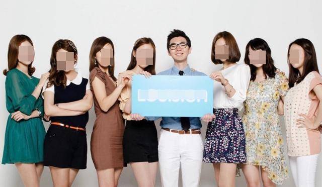 2013년, 무작정 패션 회사의 문을 두드렸다. 여성 일곱에 공대생 출신 남자 하나. 뽑아 주셨던 팀장님은 "지원서에서 펄펄 끓는 절박함을 봤다"며 '이쪽 일을 제대로 포기하게 해주기 위해' 그를 뽑았다고 했다. 포기는커녕, 이때의 경험은 그의 가슴에 불을 질렀다. 권정현씨 제공
