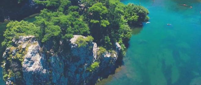 용담댐 감동벼룻길. 전북도 제공