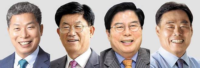 (왼쪽부터)서대석(光州 서구청장), 강인규(나주시장), 유두석(장성군수), 김산(무안군수)