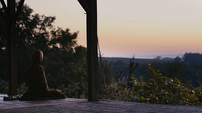 영화 <나를 만나는 길>의 한 장면 | 티캐스트 제공