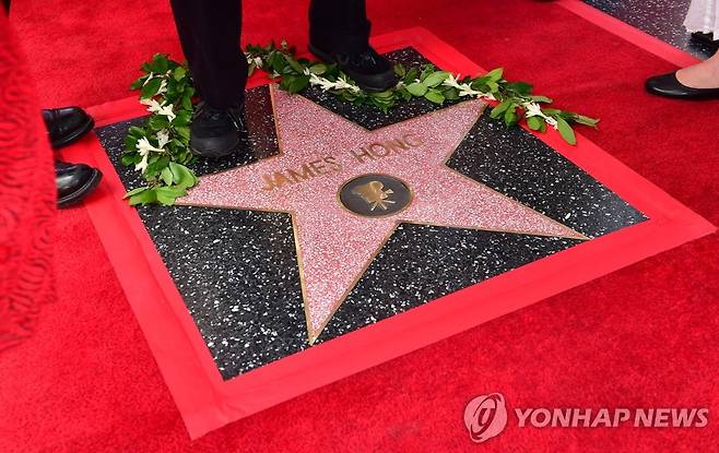 명예의 거리에 이름을 올린 제임스 홍 [AFP 연합뉴스, 재판매 및 DB 금지]