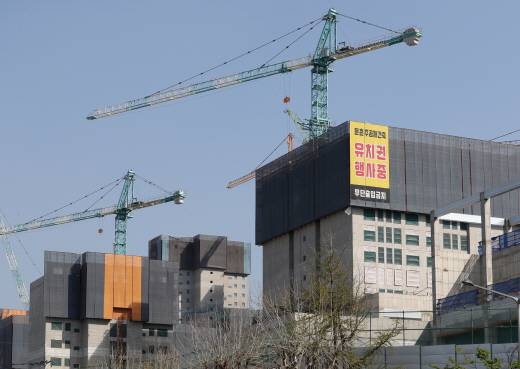 둔촌주공 조합 정상화위원회는 지난 11일 시공단과 면담을 진행, 재건축 공사 재개가 불가하다는 입장을 확인했다. /사진=뉴스1