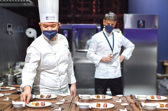 산펠레그리노 19-21 영 셰프 경연 대회’ 결승 심사 현장