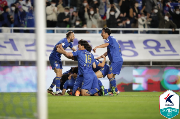 후반 추가시간에 득점을 터트린 수원 삼성. 사진｜한국프로축구연맹