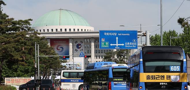 서울 여의도 국회의사당(자료사진) [연합]