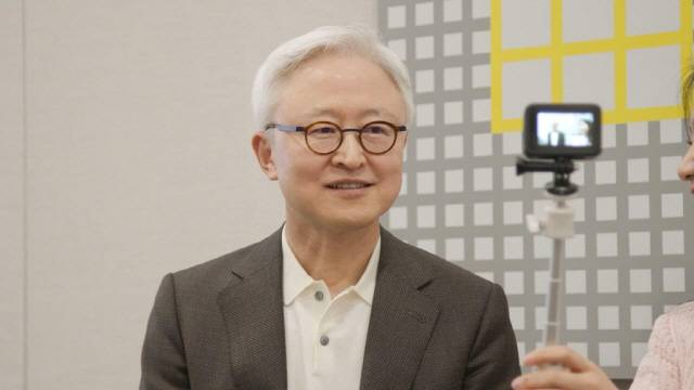 ▲ 임직원 브이로그 ‘S로그’에 등장한 경계현 삼성전자 사장 [S로그 캡처]