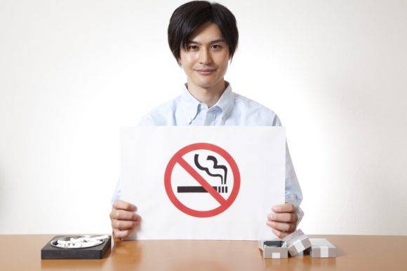 새로운 연구 결과, 비침습적 두뇌자극은 금연에 도움을 주는 것으로 밝혀졌다. [사진=게티이미지뱅크]