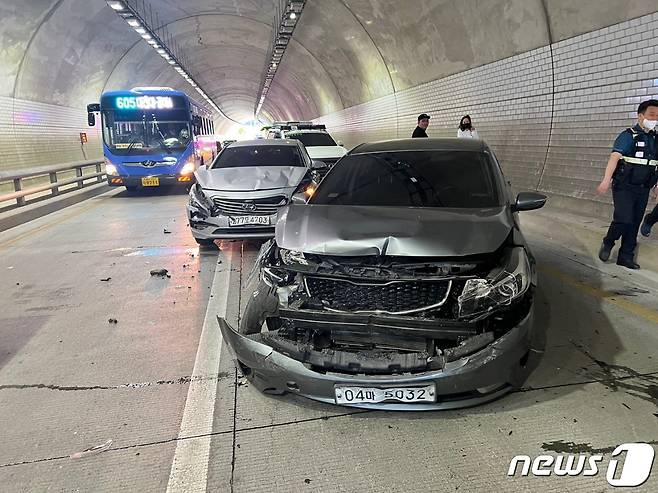 사고 현장 모습.(독자 송영훈씨 제공) © 뉴스1