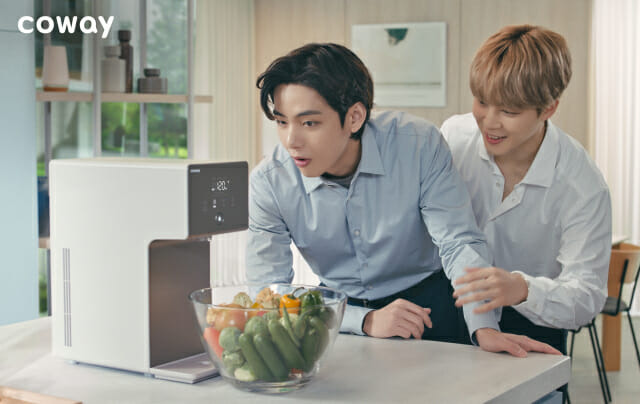 코웨이가 방탄소년단을 모델로 한 '아이콘 정수기' TV 광고를 선보인다. (사진=코웨이)