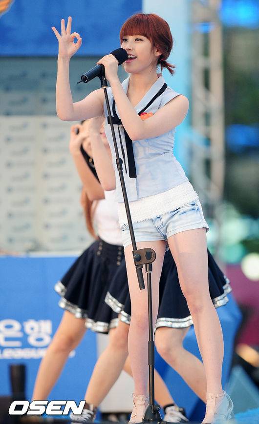 [OSEN=민경훈 기자] 아이유 프로리그 공연. 09.08.08/ rumi@osen.co.kr