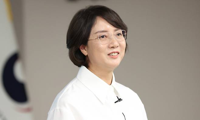 이영 중소벤처기업부 장관이 16일 세종 중소벤처기업부 청사에서 열린 취임식에서 취임사 하고 있다. 중소벤처기업부 제공