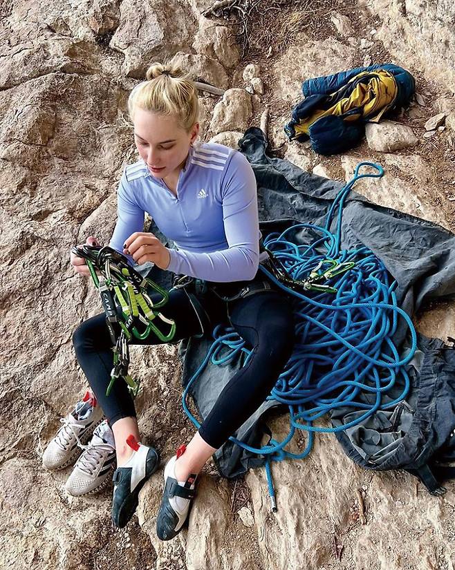 4월 초 개인 계정에 라두라두라를 ‘어렵고 어렵다’고 언급하며 올린 사진. 사진 야냐 가른브레트.