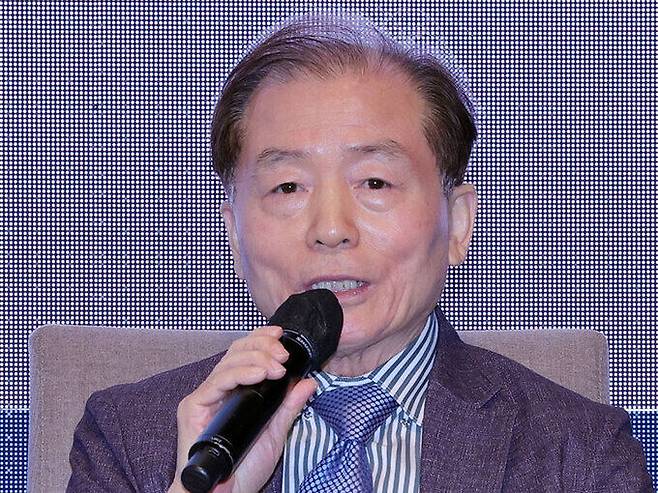 18일 서울 중구 더 플라자 호텔에서 열린 2022 세계에너지포럼 세션2에서 홍현종 지속가능발전기업협의회 사무총장이 발언하고 있다. 이재문 기자