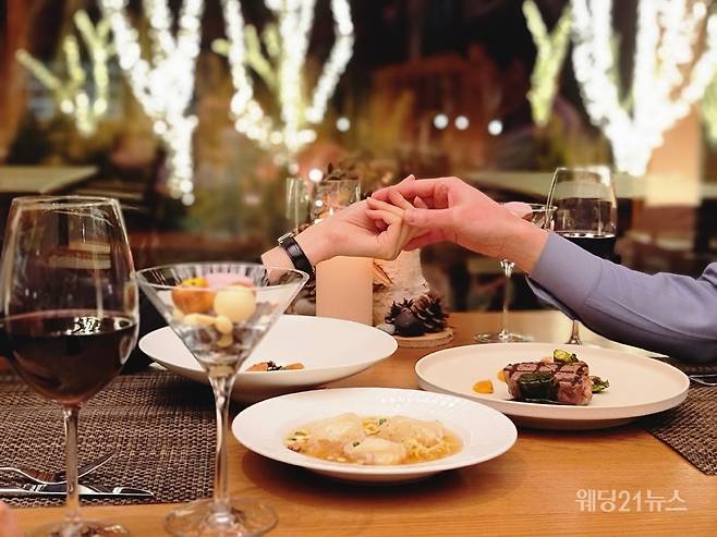 사진 : 파크로쉬 리조트 앤 웰니스, 디너