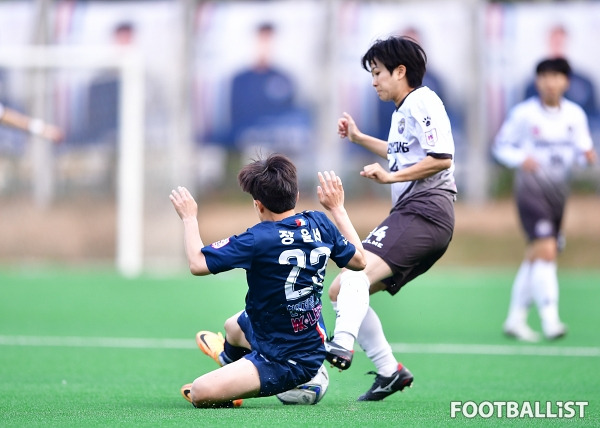 장윤서(왼쪽, 서울시청), 기류 나나세(오른쪽, 창녕WFC). 서형권 기자