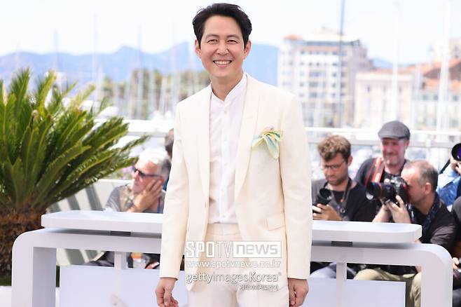 ▲ '헌트'의 제 75회 칸국제영화제 공식 포토콜에 나선 이정재 ⓒ게티이미지