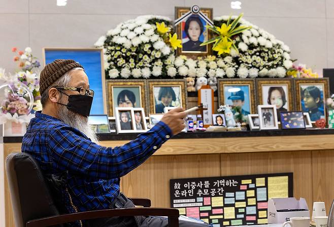 고 이예람 공군 중사의 아버지 이주완씨는 특검을 통해 진실이 규명되고 딸의 명예가 회복될 때까지 수염을 깎지 않으려 한다. ⓒ시사IN 조남진