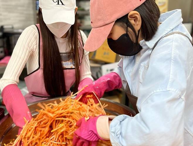 강예원, 프리지아 /사진=박지연 인스타그램