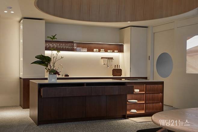 사진 :&nbsp;이스턴에디션,&nbsp;키친웨어 브랜드 '헤리터'&nbsp;청담동 플래그십 스토어 (사진제공 : 이스턴에디션)