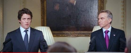 영화 '러브 액츄얼리'의 영미 정상회담 기자회견 장면.