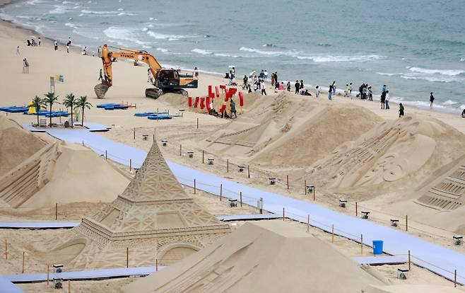 해운대 모래축제는 ‘모래로 만나는 세계여행’을 주제로 20일부터 23일까지 열린다. 연합뉴스